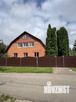 Коттедж 330м², 3-этажный, участок 16 сот.  