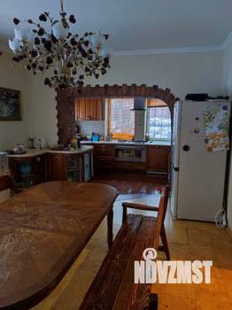 Дом 380м&sup2;, 4-этажный, участок 12 сот.  