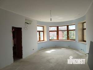 Коттедж 2221м², 3-этажный, участок 50 сот.  
