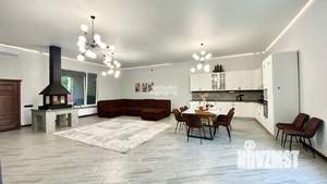 Коттедж 300м², 2-этажный, участок 20 сот.  