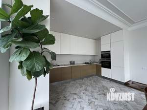 Коттедж 240м², 2-этажный, участок 11 сот.  