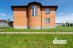 Дом 324м², 2-этажный, участок 12 сот.  