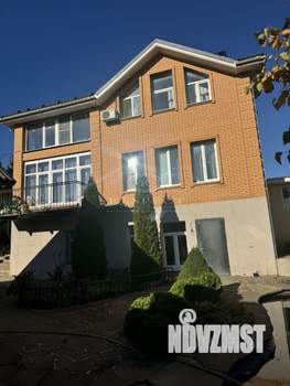 Коттедж 400м², 2-этажный, участок 11 сот.  