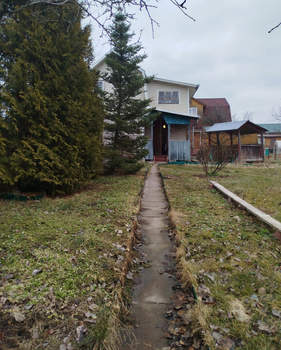 Дом 40м², 2-этажный, участок 6 сот.  