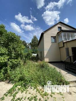 Дом 246м², 3-этажный, участок 10 сот.  