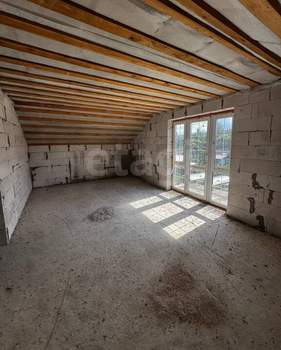 Дом 270м², 2-этажный, участок 6 сот.  