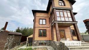 Дом 741м², 3-этажный, участок 6 сот.  