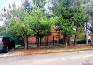 Дом 275м&sup2;, 3-этажный, участок 6 сот.  