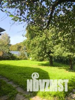 Дом 26м², 2-этажный, участок 7 сот.  