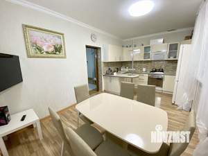 Коттедж 240м², 2-этажный, участок 12 сот.  