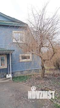 Дом 298м&sup2;, 2-этажный, участок 9 сот.  