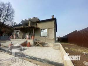 Коттедж 393м&sup2;, 2-этажный, участок 9 сот.  