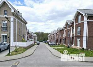 Таунхаус 135м&sup2;, 3-этажный, участок 1 сот.  