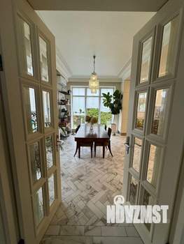 Коттедж 233м², 2-этажный, участок 12 сот.  