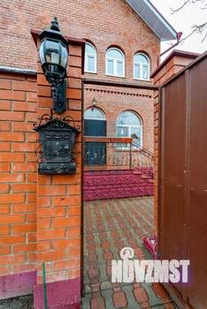 Дом 500м², 3-этажный, участок 7 сот.  
