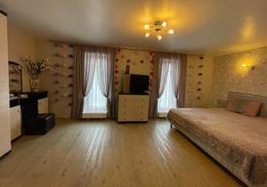 Дом 235м², 3-этажный, участок 6 сот.  