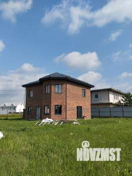 Дом 139м², 2-этажный, участок 10 сот.  