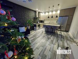 Таунхаус 120м&sup2;, 3-этажный, участок 1 сот.  