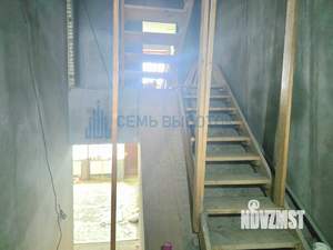 Дом 300м², 3-этажный, участок 6 сот.  