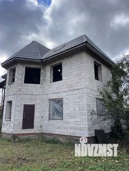 Коттедж 250м², 2-этажный, участок 10 сот.  