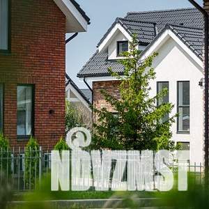 Коттедж 180м², 2-этажный, участок 6 сот.  