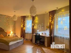 Дом 425м², 3-этажный, участок 4 сот.  