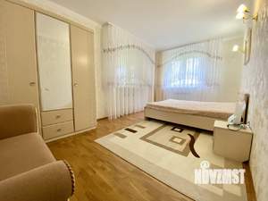 Коттедж 240м², 2-этажный, участок 12 сот.  