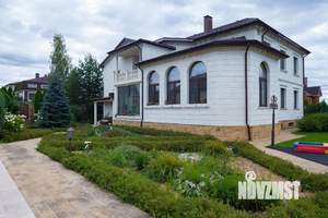 Дом 770м², 3-этажный, участок 30 сот.  