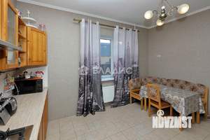 Дом 211м², 2-этажный, участок 12 сот.  