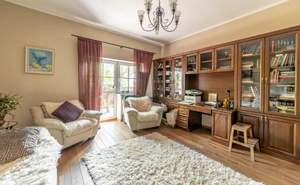 Дом 333м², 2-этажный, участок 25 сот.  