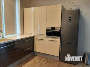 Коттедж 485м², 2-этажный, участок 20 сот.  