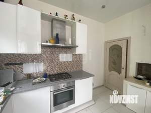 Таунхаус 220м², 4-этажный, участок 4 сот.  