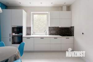 Таунхаус 220м², 3-этажный, участок 3 сот.  