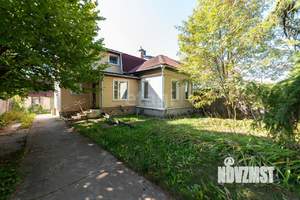 Дом 96м&sup2;, 3-этажный, участок 14 сот.  