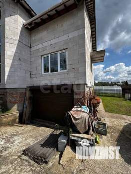 Дом 270м², 2-этажный, участок 6 сот.  