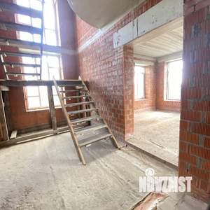 Дом 250м², 2-этажный, участок 15 сот.  