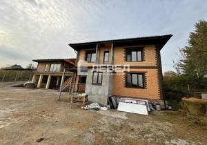 Дом 300м², 2-этажный, участок 14 сот.  