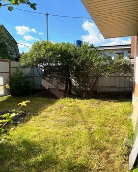 Дом 100м&sup2;, 2-этажный, участок 793 сот.  