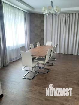 Коттедж 485м², 2-этажный, участок 20 сот.  