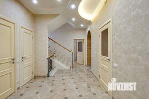 Дом 216м², 3-этажный, участок 5 сот.  