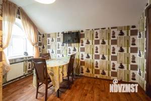 Дом 274м², 3-этажный, участок 6 сот.  