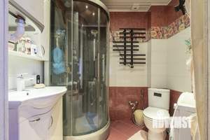 Дом 220м², 2-этажный, участок 6 сот.  