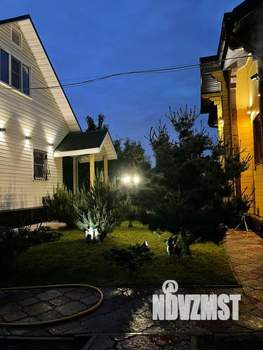 Коттедж 240м², 2-этажный, участок 6 сот.  