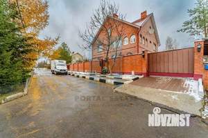Дом 500м², 3-этажный, участок 7 сот.  