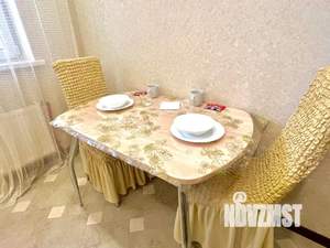 1-к квартира, посуточно, 40м2, 2/15 этаж