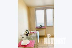 1-к квартира, посуточно, 40м2, 15/16 этаж