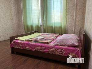 1-к квартира, посуточно, 42м2, 8/17 этаж