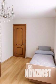 2-к квартира, посуточно, 48м2, 1/1 этаж