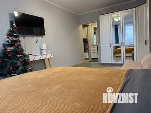 1-к квартира, посуточно, 38м2, 7/18 этаж