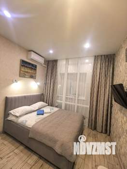 Студия квартира, посуточно, 25м2, 1/18 этаж